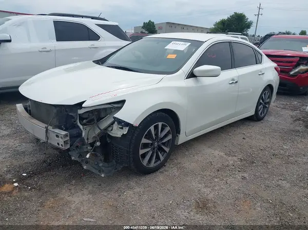 1N4AL3AP2HC186567 2017 NISSAN ALTIMA - Image 2