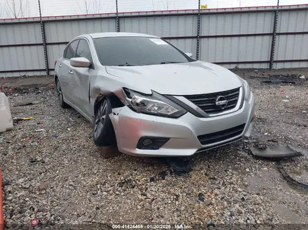 1N4AL3AP2HC188092 2017 NISSAN ALTIMA - Image 1