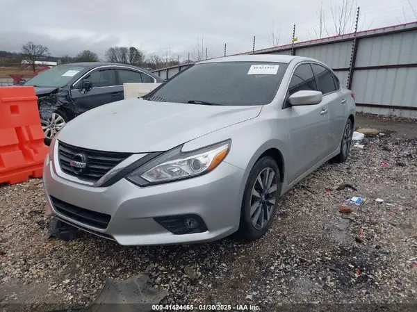 1N4AL3AP2HC188092 2017 NISSAN ALTIMA - Image 2