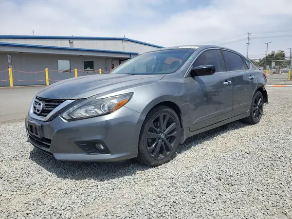 1N4AL3AP2HC191784 2017 NISSAN ALTIMA - Image 1