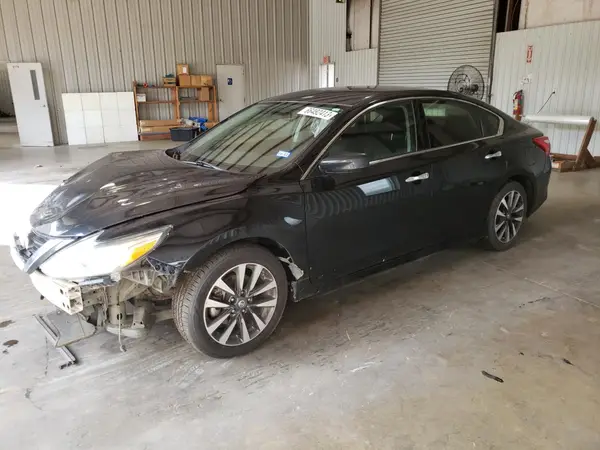 1N4AL3AP2HC193373 2017 NISSAN ALTIMA - Image 1
