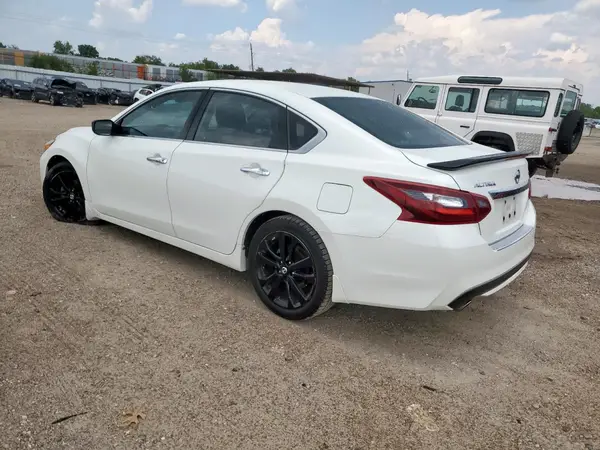 1N4AL3AP2HC198038 2017 NISSAN ALTIMA - Image 2