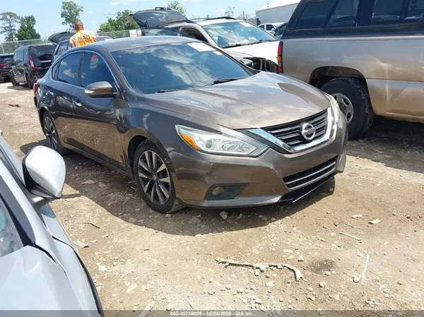1N4AL3AP2HC199349 2017 NISSAN ALTIMA - Image 1
