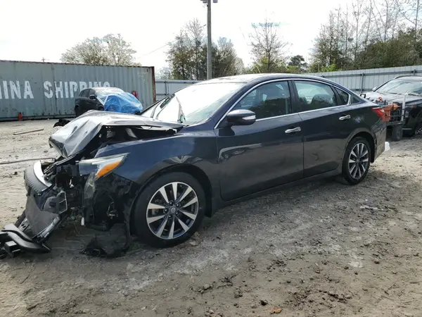 1N4AL3AP2HC200211 2017 NISSAN ALTIMA - Image 1