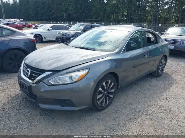 1N4AL3AP2HC200600 2017 NISSAN ALTIMA - Image 2