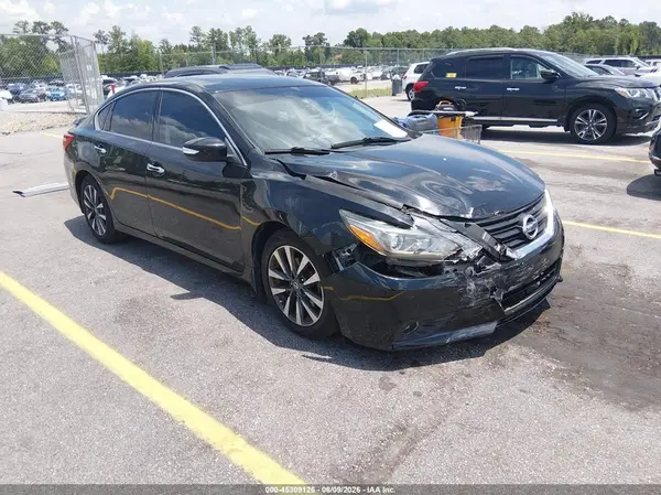 1N4AL3AP2HC204551 2017 NISSAN ALTIMA - Image 1