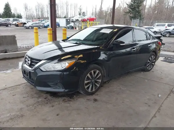 1N4AL3AP2HC205795 2017 NISSAN ALTIMA - Image 2