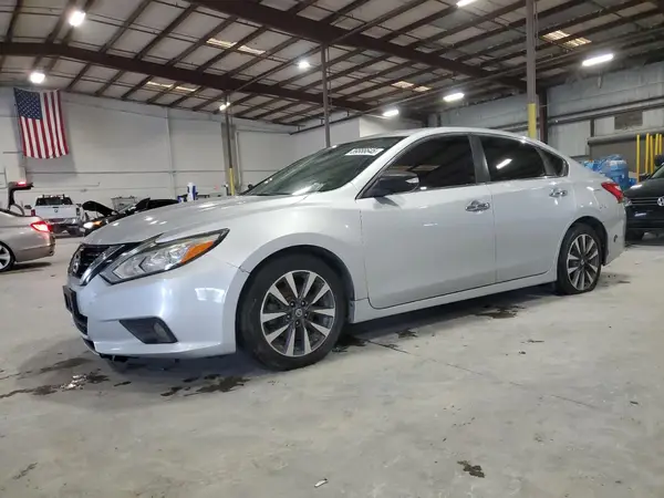 1N4AL3AP2HC206199 2017 NISSAN ALTIMA - Image 1