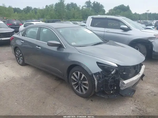 1N4AL3AP2HC208387 2017 NISSAN ALTIMA - Image 1