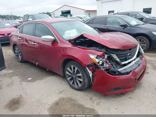 1N4AL3AP2HC208583 2017 NISSAN ALTIMA - Image 1