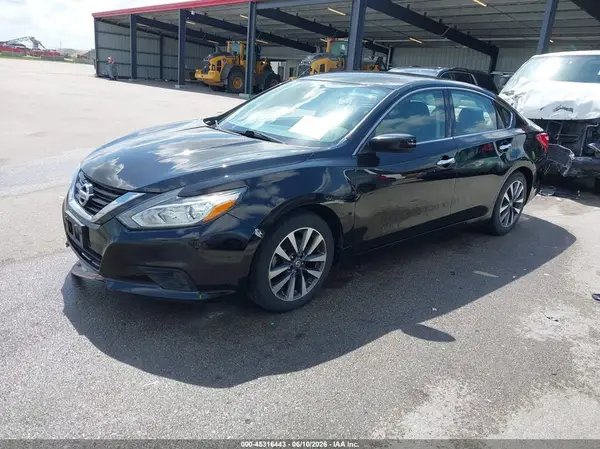 1N4AL3AP2HC209295 2017 NISSAN ALTIMA - Image 2