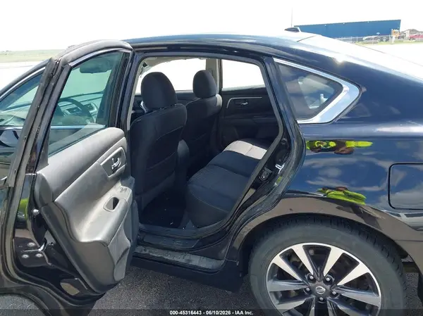 1N4AL3AP2HC209295 2017 NISSAN ALTIMA - Image 8