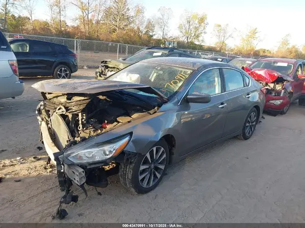 1N4AL3AP2HC209667 2017 NISSAN ALTIMA - Image 2