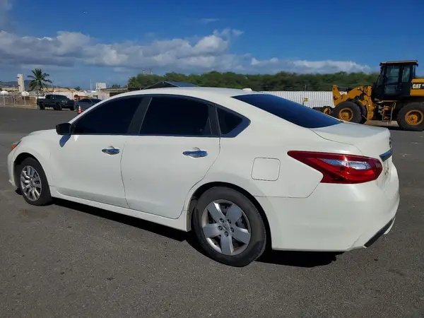 1N4AL3AP2HC212049 2017 NISSAN ALTIMA - Image 2