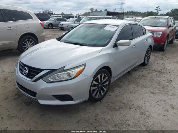 1N4AL3AP2HC223116 2017 NISSAN ALTIMA - Image 2