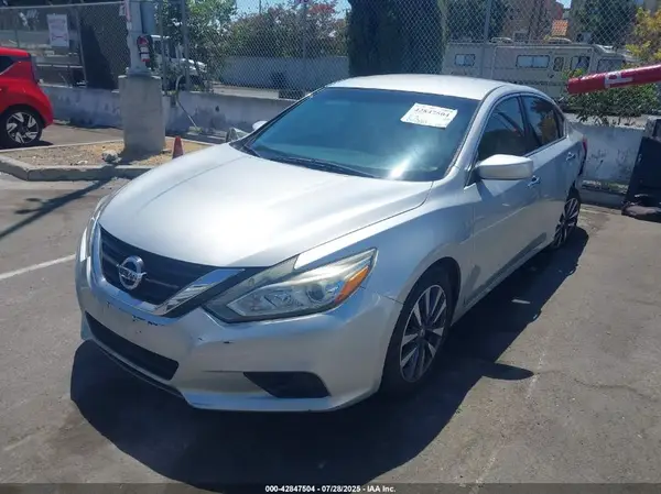 1N4AL3AP2HC223133 2017 NISSAN ALTIMA - Image 2