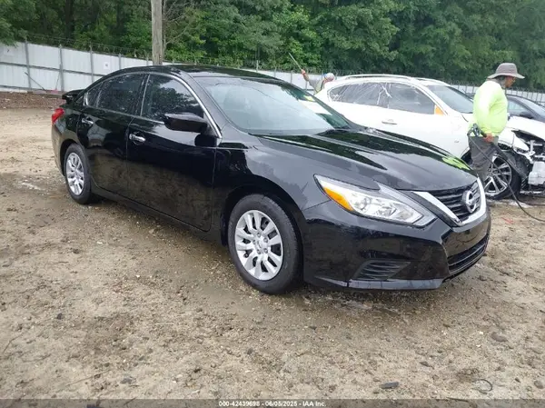 1N4AL3AP2HC224783 2017 NISSAN ALTIMA - Image 1