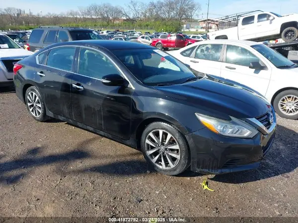 1N4AL3AP2HC230342 2017 NISSAN ALTIMA - Image 1