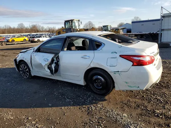 1N4AL3AP2HC233855 2017 NISSAN ALTIMA - Image 2
