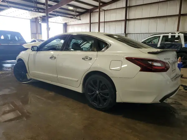 1N4AL3AP2HC241065 2017 NISSAN ALTIMA - Image 2