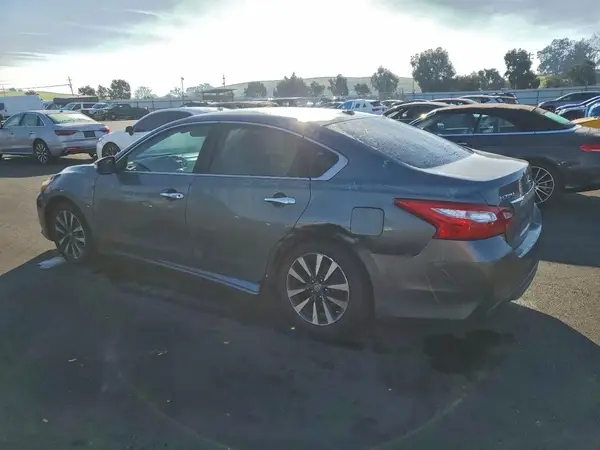 1N4AL3AP2HC248050 2017 NISSAN ALTIMA - Image 2
