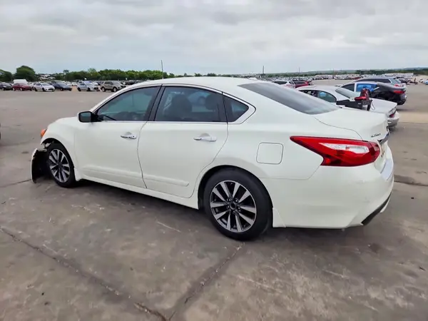 1N4AL3AP2HC249196 2017 NISSAN ALTIMA - Image 2