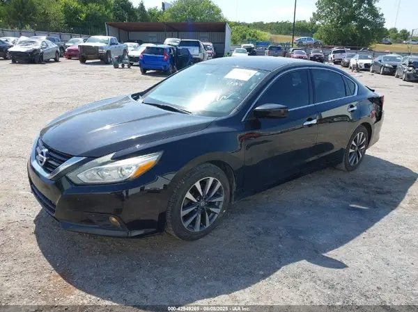 1N4AL3AP2HC249585 2017 NISSAN ALTIMA - Image 2
