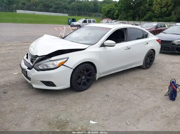 1N4AL3AP2HC250042 2017 NISSAN ALTIMA - Image 2