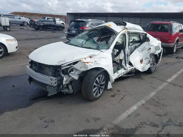 1N4AL3AP2HC250963 2017 NISSAN ALTIMA - Image 2