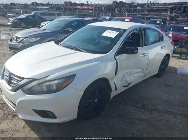 1N4AL3AP2HC251269 2017 NISSAN ALTIMA - Image 2