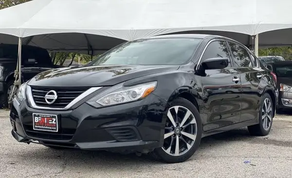 1N4AL3AP2HC251725 2017 NISSAN ALTIMA - Image 1