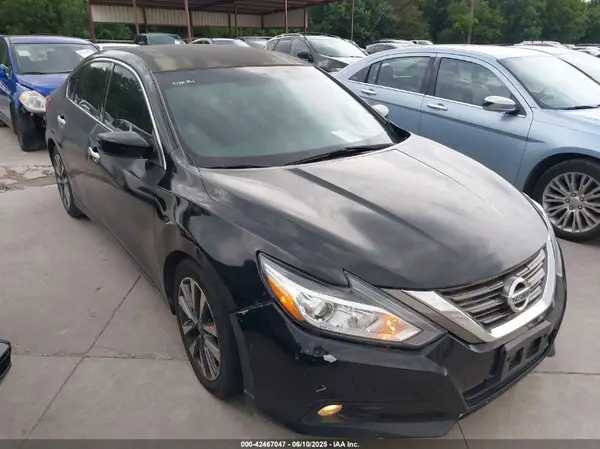 1N4AL3AP2HC253975 2017 NISSAN ALTIMA - Image 1