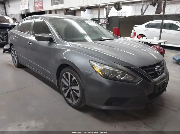1N4AL3AP2HC255113 2017 NISSAN ALTIMA - Image 1