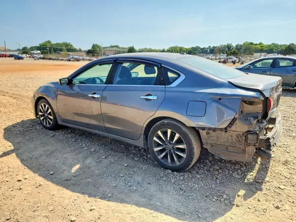 1N4AL3AP2HC256875 2017 NISSAN ALTIMA - Image 2