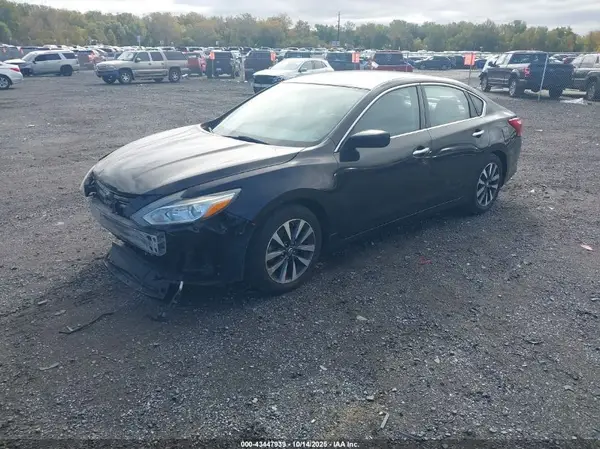 1N4AL3AP2HC258349 2017 NISSAN ALTIMA - Image 2