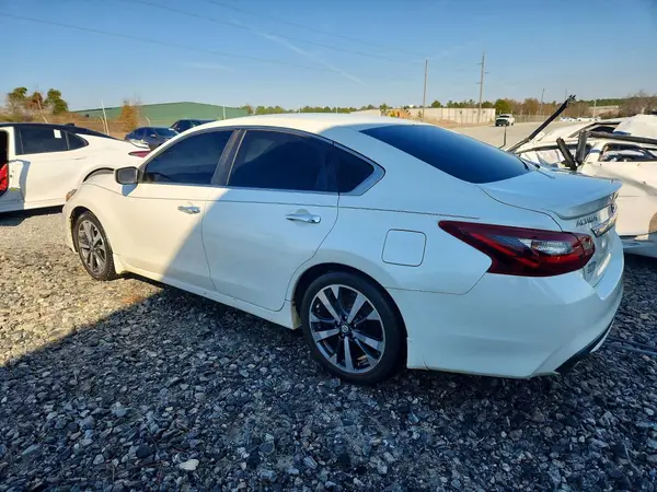 1N4AL3AP2HC259923 2017 NISSAN ALTIMA - Image 2
