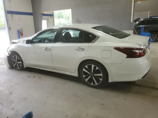 1N4AL3AP2HC262191 2017 NISSAN ALTIMA - Image 2