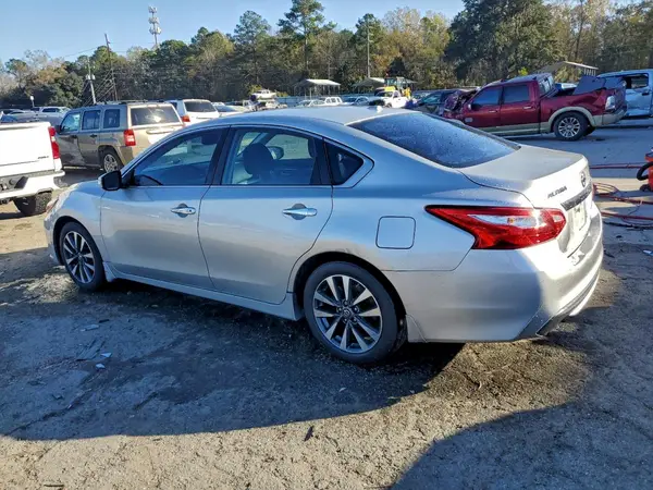 1N4AL3AP2HC264698 2017 NISSAN ALTIMA - Image 2