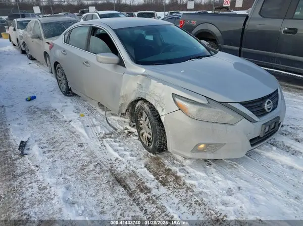 1N4AL3AP2HC266659 2017 NISSAN ALTIMA - Image 1