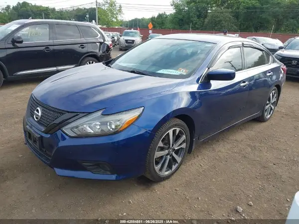 1N4AL3AP2HC268346 2017 NISSAN ALTIMA - Image 2