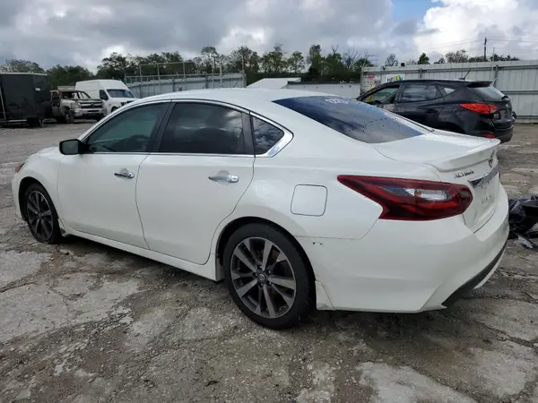 1N4AL3AP2HC268735 2017 NISSAN ALTIMA - Image 2