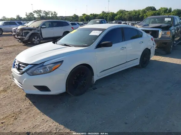 1N4AL3AP2HC271988 2017 NISSAN ALTIMA - Image 2