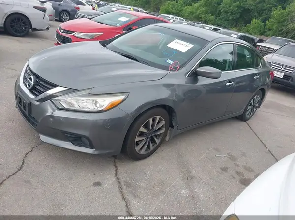 1N4AL3AP2HC273529 2017 NISSAN ALTIMA - Image 2
