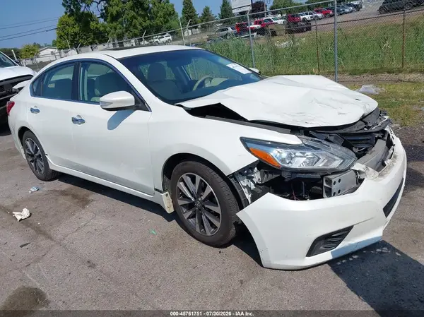 1N4AL3AP2HC276592 2017 NISSAN ALTIMA - Image 1