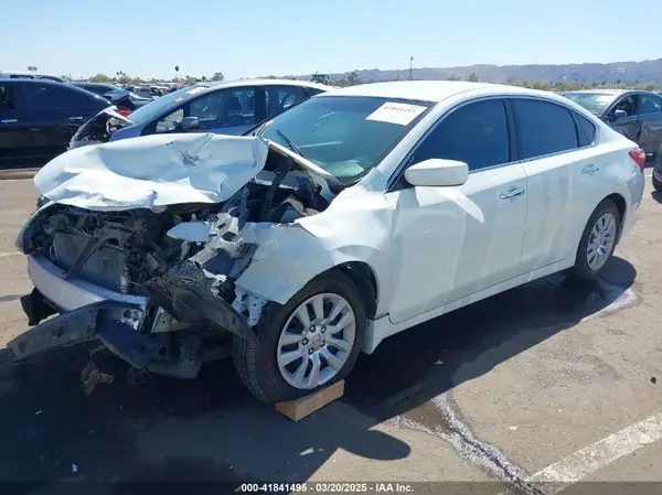 1N4AL3AP2HC279878 2017 NISSAN ALTIMA - Image 2