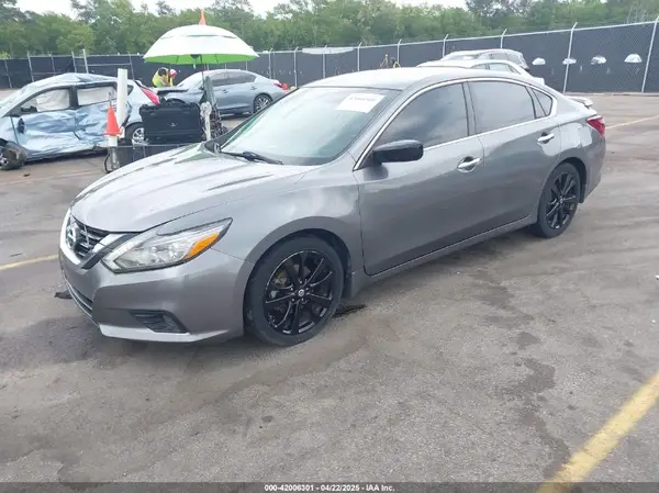 1N4AL3AP2HC283011 2017 NISSAN ALTIMA - Image 2