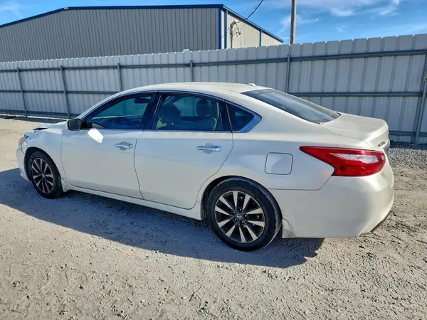 1N4AL3AP2HC283641 2017 NISSAN ALTIMA - Image 2