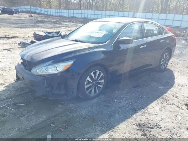1N4AL3AP2HC293599 2017 NISSAN ALTIMA - Image 2