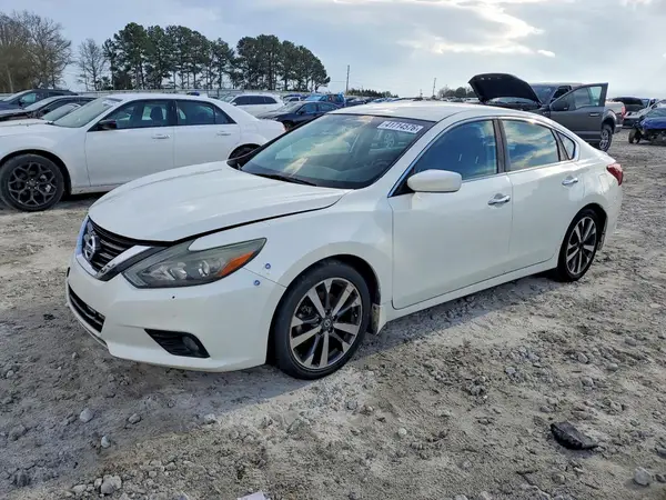 1N4AL3AP2HC295465 2017 NISSAN ALTIMA - Image 1