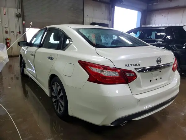 1N4AL3AP2HC473987 2017 NISSAN ALTIMA - Image 2